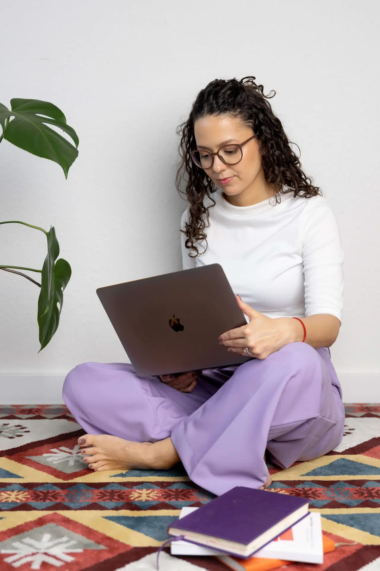 AdrianaGrafikdesignerin-Adrisign-foto-about-laptop